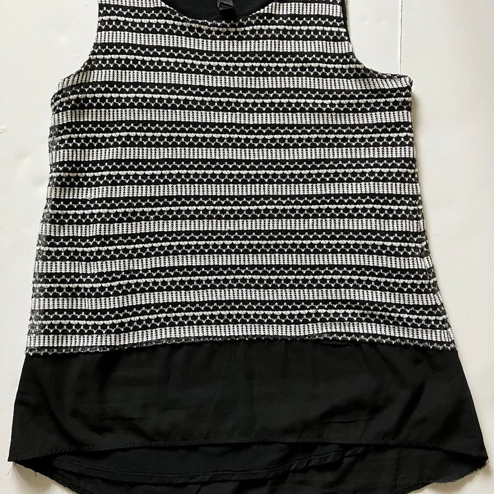 WOMEN'S BLACK/WHITE  ALFANI SHIRT